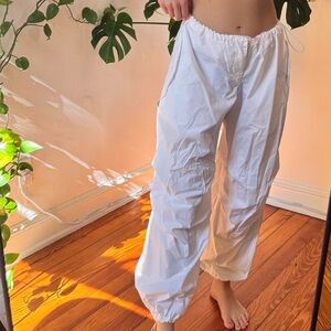 Iet frans (urban outfitters) baggy parachute pants | sz sm | white